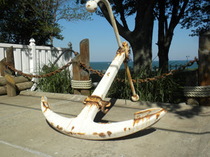 White & Rust Anchor